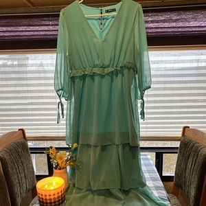 Super adorable dress:)